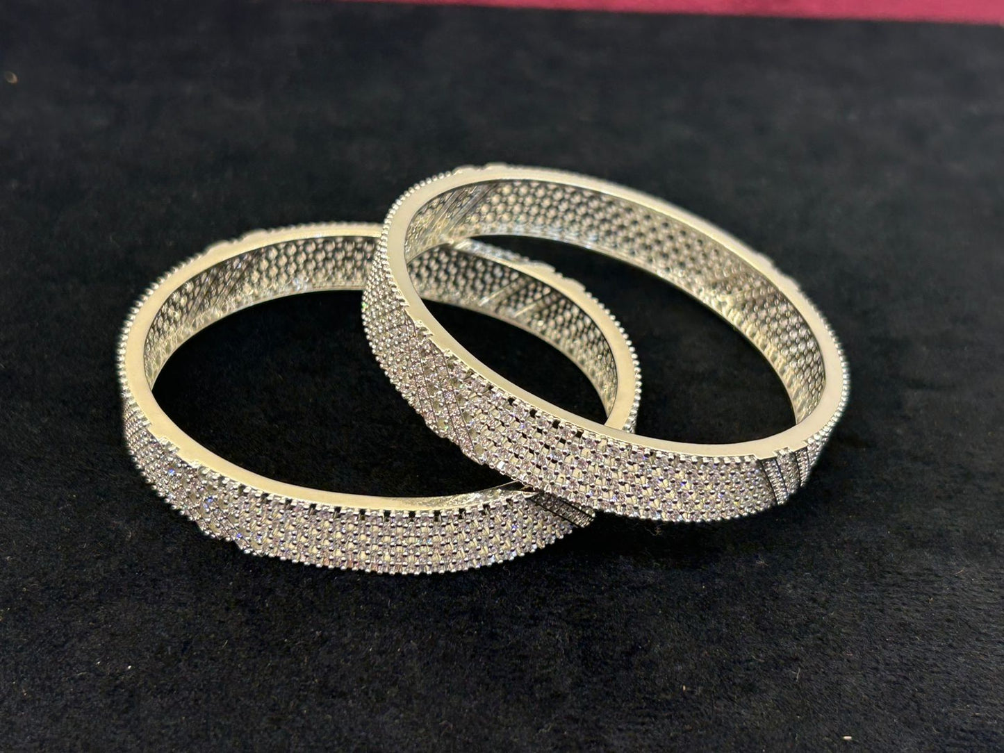 Ladies silver bangles
