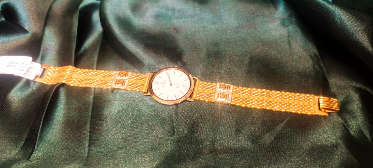 Titan Golden Bracelet Chain Wristwatch White Dial